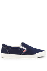 Sepatu Sneakers Pria Cardinal M1051E02H